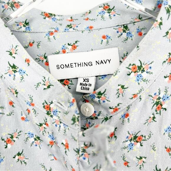 Something Navy Floral Ruffle Button Down Blouse XS Blue - Picture 6 of 8